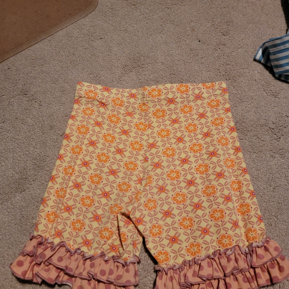 Floral Ruffle Shorties - Picture 3 of 3